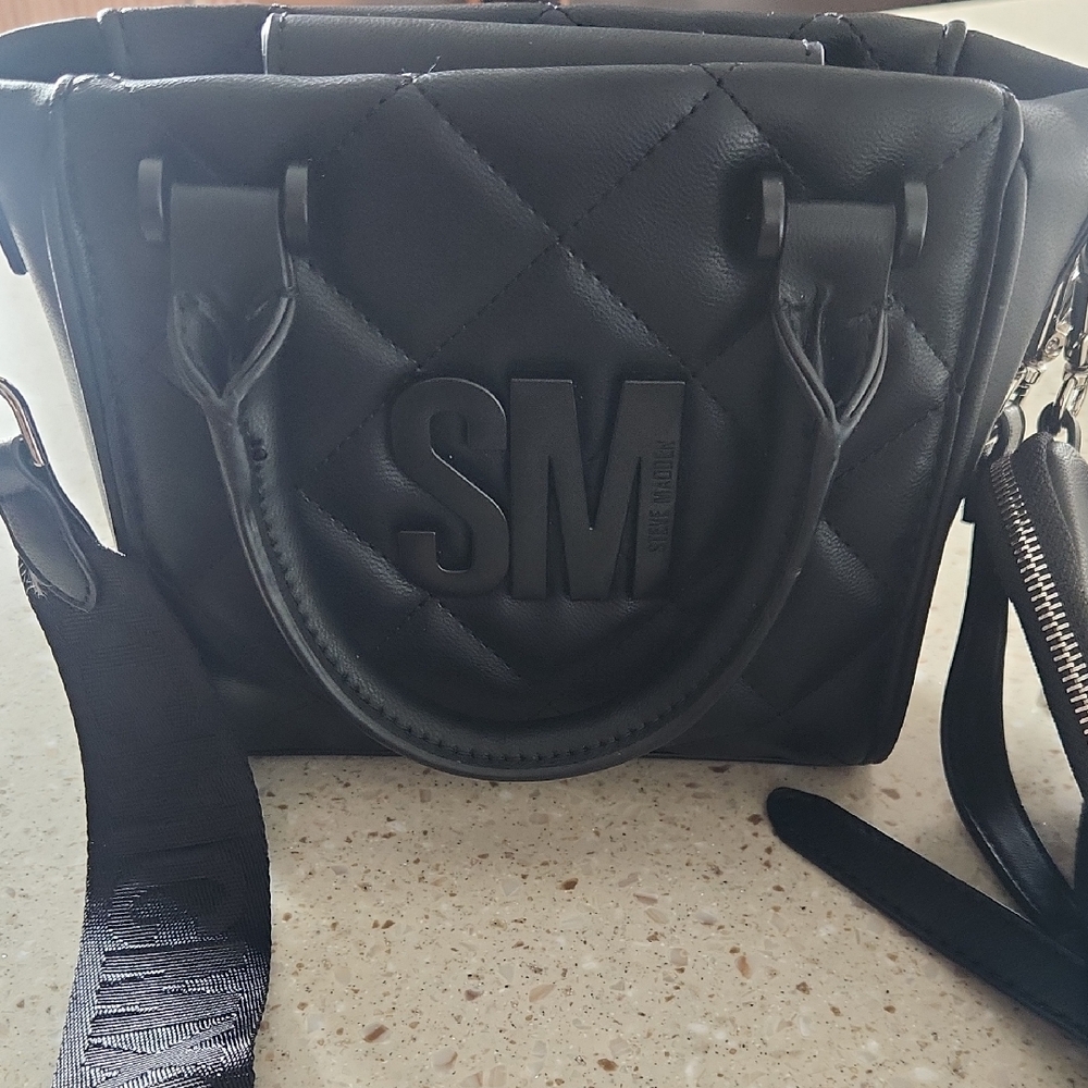 Steve Madden Black Quilted Crossbody Bag